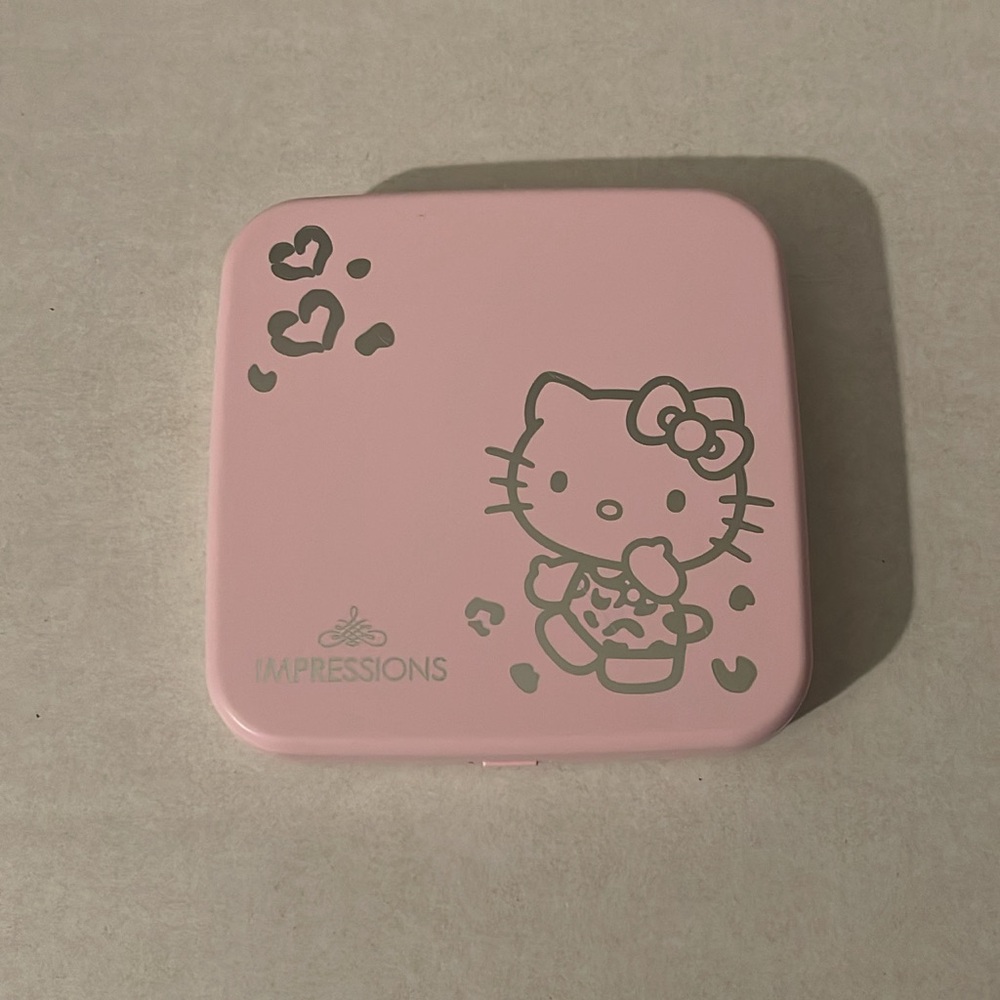 HELLO KITTY IMPRESSIONS MIRROR